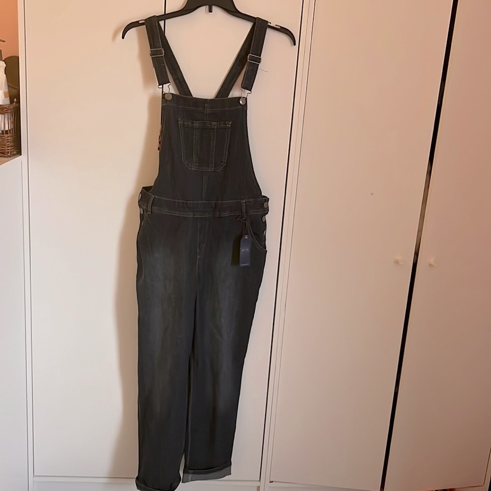 Dark wash overalls, NWT, SIZE MEDIUM